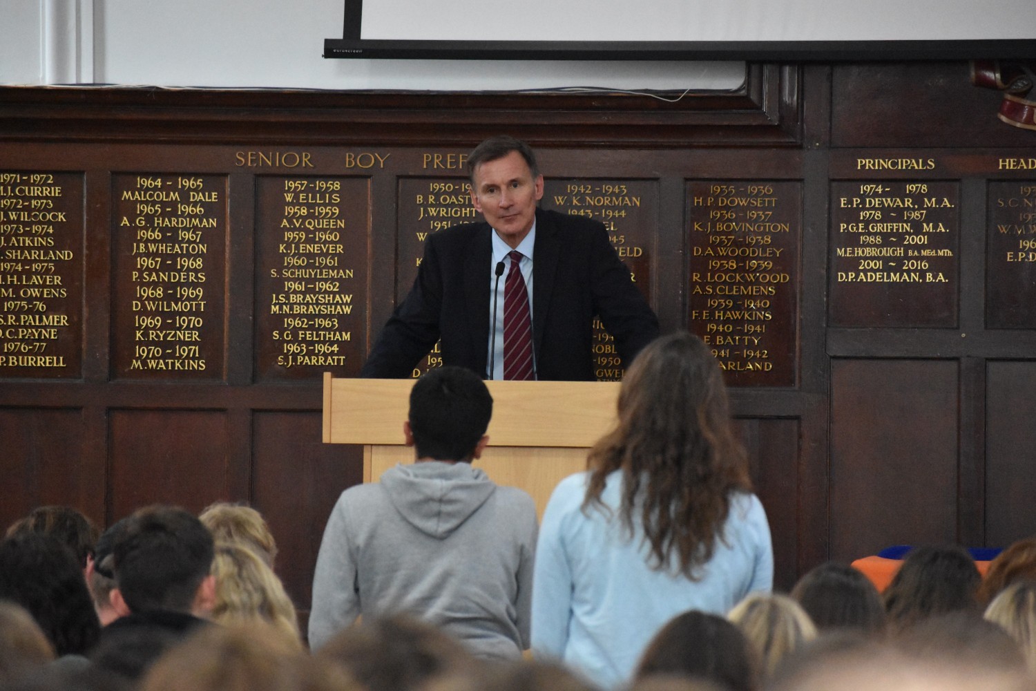 Jeremy Hunts visits Godalming College